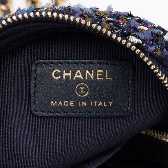 Chanel Tweed CC Round Clutch with Chain - Picture 8 of 11